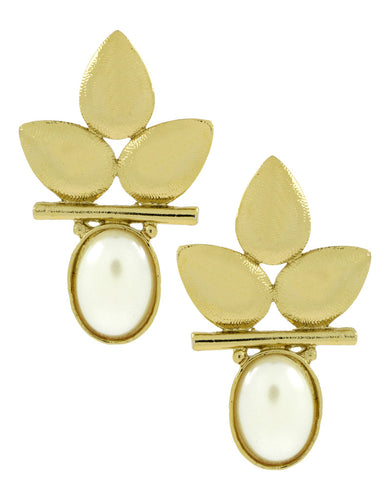 Cute Flower Pearl Antique Gold Plated Stud Earring For Women